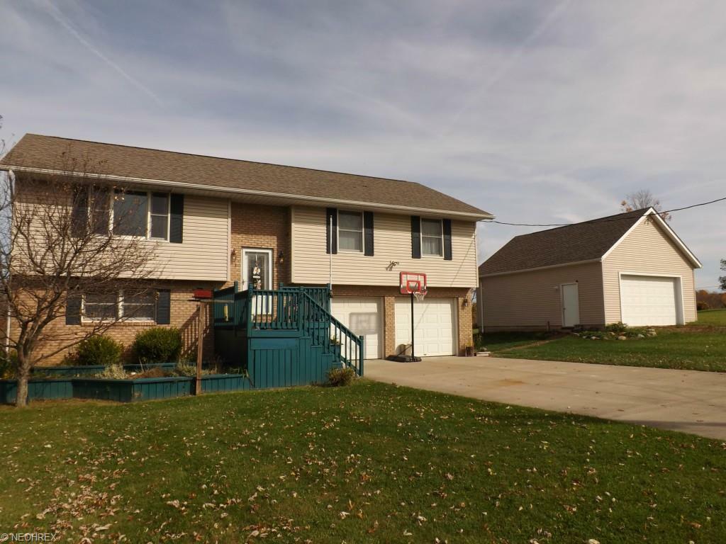 Property Photo:  2221 Allium Place  OH 44287 