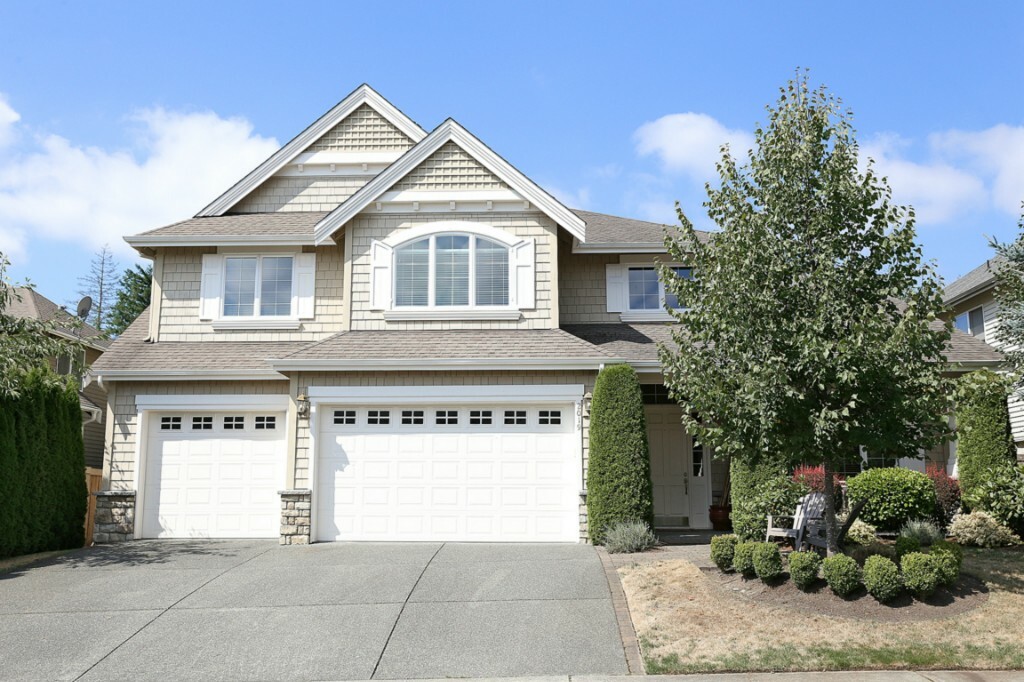 Property Photo:  2019 263rd Place SE  WA 98075 