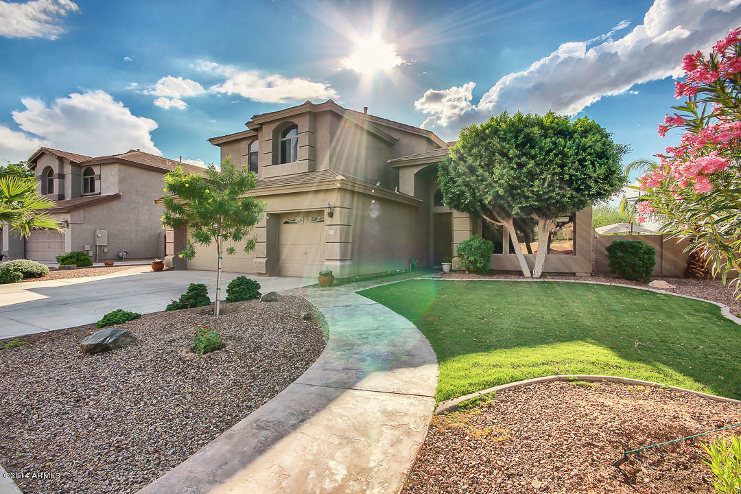 Property Photo:  1312 E Shamrock Street  AZ 85295 