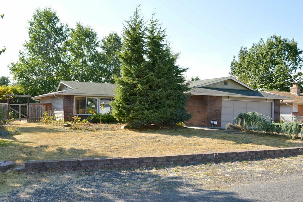 Property Photo:  17302 5th Av Ct E  WA 98387 