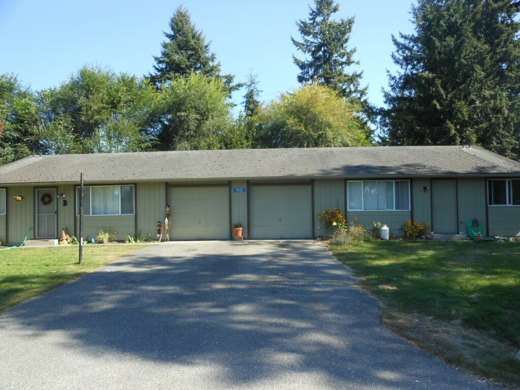 Property Photo:  9101 Rainbow Lane  WA 98284 