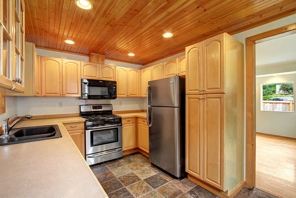 Property Photo:  5916 207th Place SW  WA 98036 