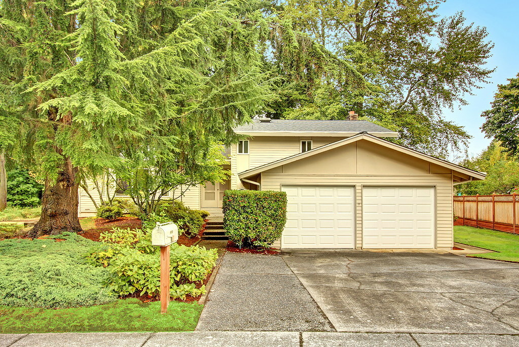 Property Photo:  4958 120th Ave SE  WA 98006 