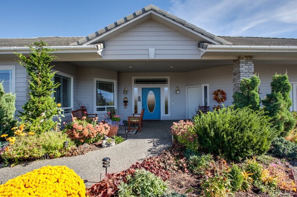 Property Photo:  1997 N Devon Ave  WA 98802 