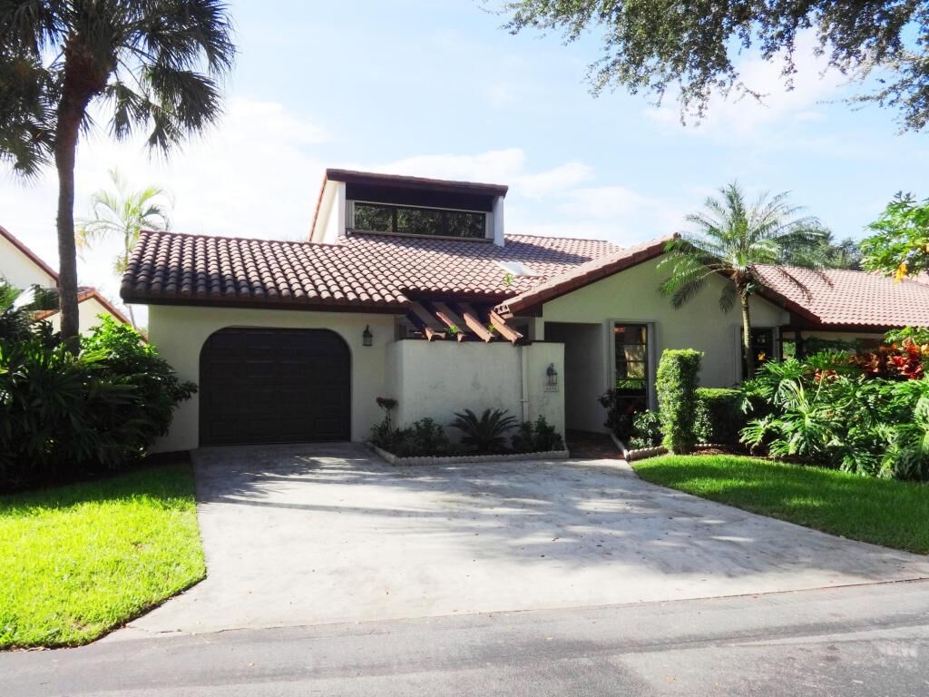 Property Photo: 6696 Tiburon Circle FL 33433