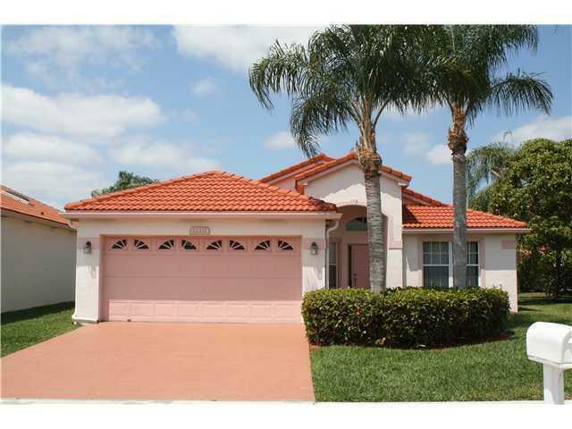 Property Photo: 12331 Pleasant Green Way FL 33437