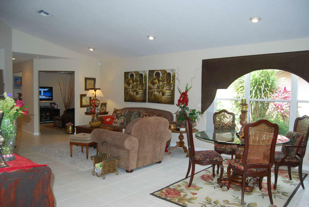 Property Photo:  7128 Granville Place  FL 33437 