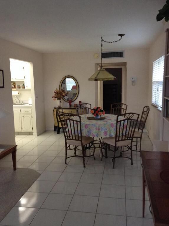 Property Photo:  90 Monaco B 90  FL 33446 