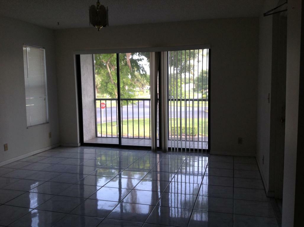 Property Photo:  1001 Green Pine Boulevard H2  FL 33409 