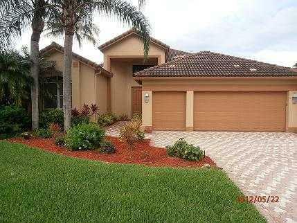 Property Photo:  11622 Privado Way  FL 33437 