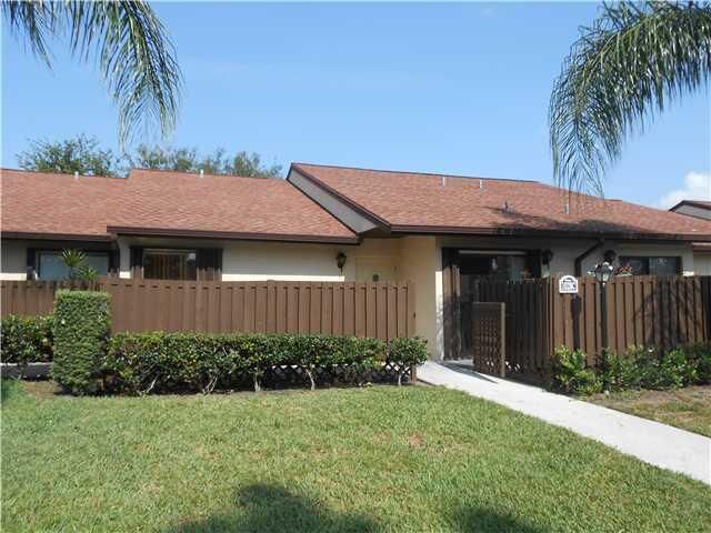 Property Photo: 1028 Green Pine Boulevard C FL 33409