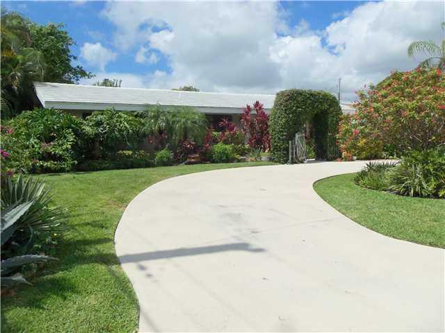 Property Photo:  484 NE 33rd Street  FL 33431 