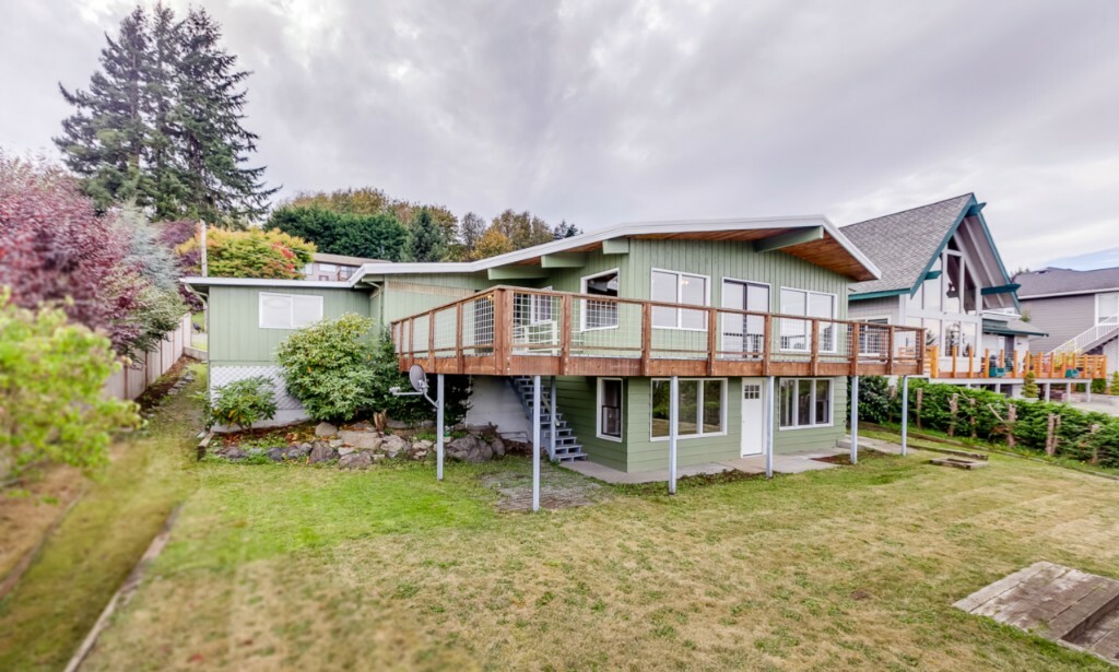 Property Photo:  1409 Rainbow Lane  WA 98282 