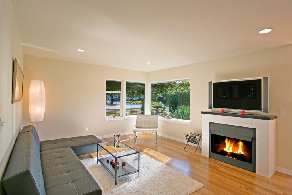 Property Photo: 1400 NW 95th St WA 98117
