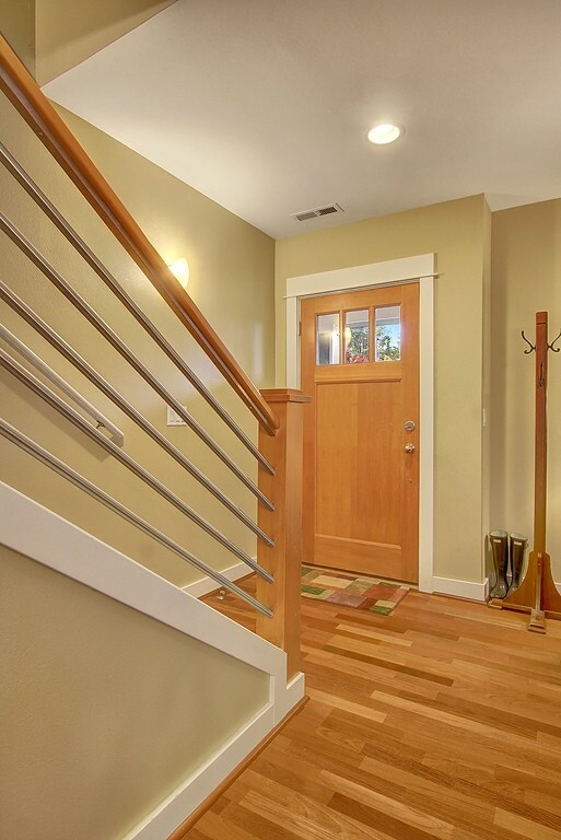 Property Photo: 5819 55th Ave NE B WA 98105