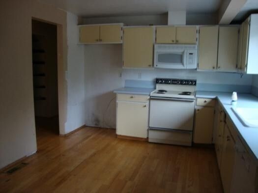 Property Photo: 3100 SE Pierson St WA 98366