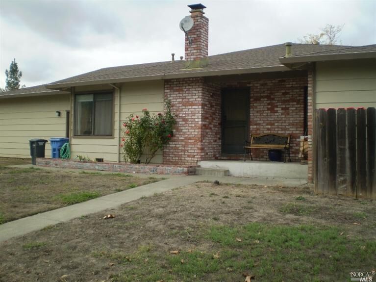 Property Photo:  802 Pesado Calle  CA 95409 
