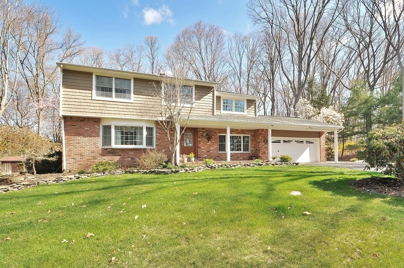Property Photo: 25 Sunrise Dr NJ 07645