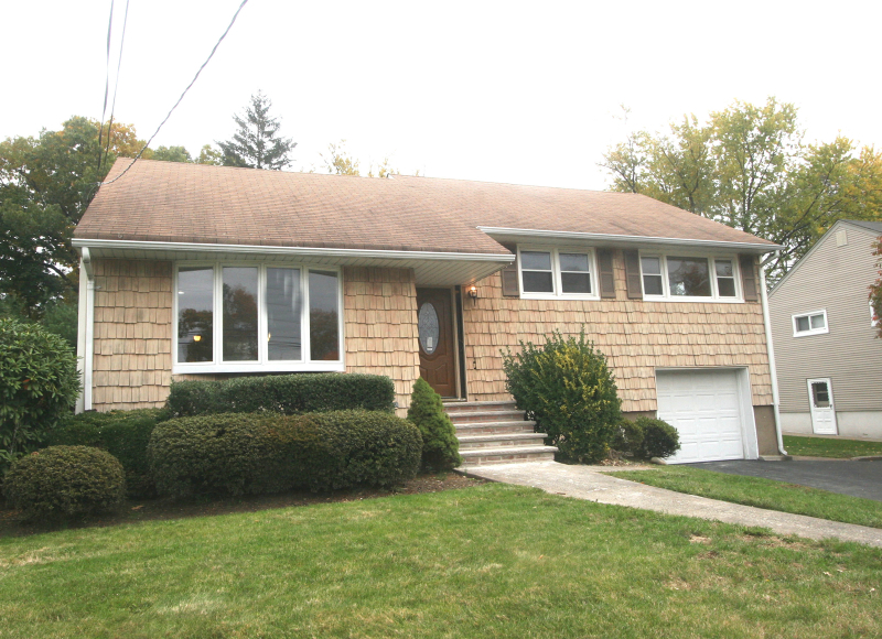 Property Photo:  80 Chatham Ter  NJ 07013 