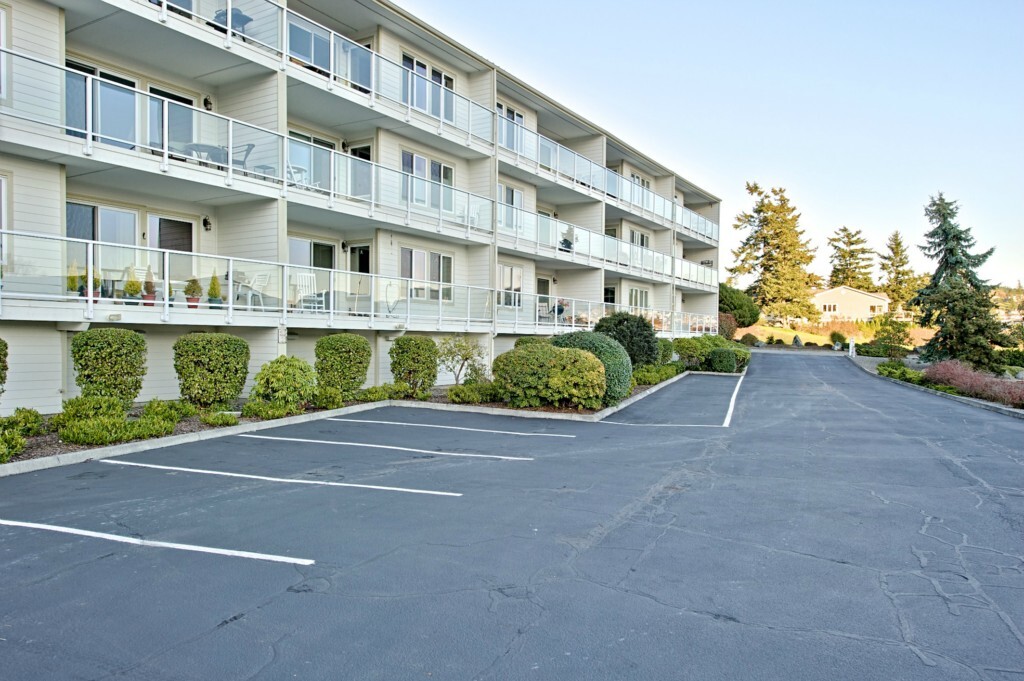 Property Photo: 1800 Skyline Wy 202 WA 98221