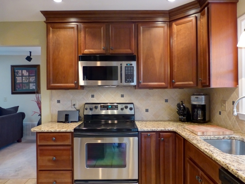 Property Photo: 408 Ferncrest Ct NJ 08887