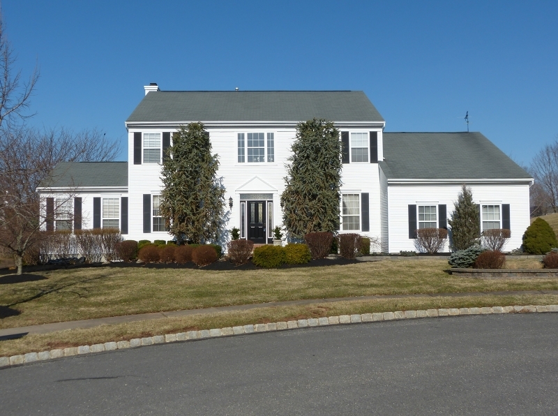 Property Photo: 8 Taylor Ct NJ 08551