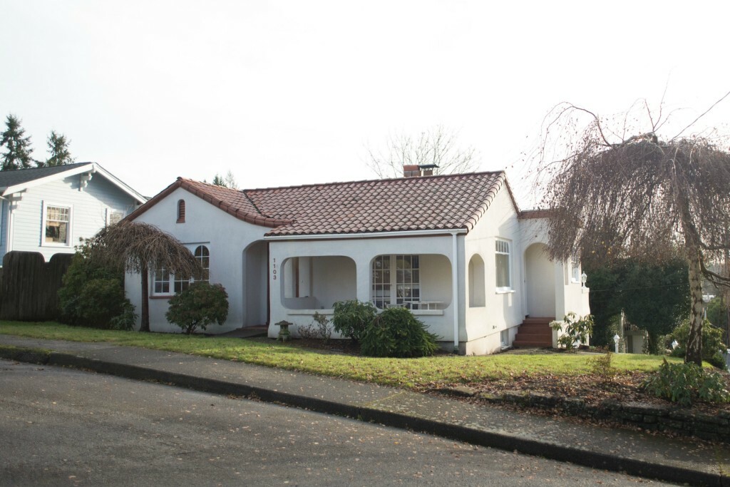 Property Photo:  1103 Bigelow Ave  WA 98506 