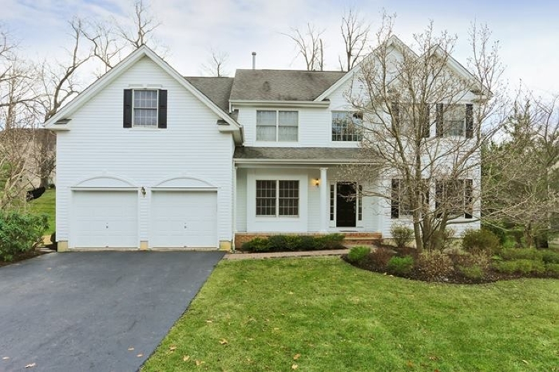 Property Photo: 3 Jupiter Hills Ct NJ 08558