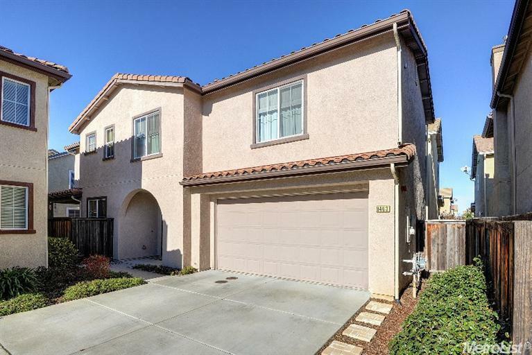 Property Photo:  8463 Crystal Walk Circle  CA 95758 