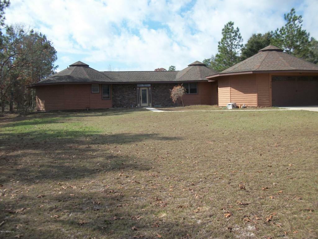 Property Photo:  734 SE 41st Street  FL 32656 