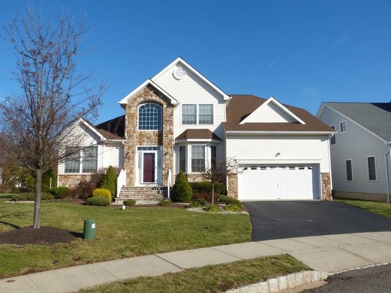 Property Photo:  29 Apgar Ct  NJ 08822 