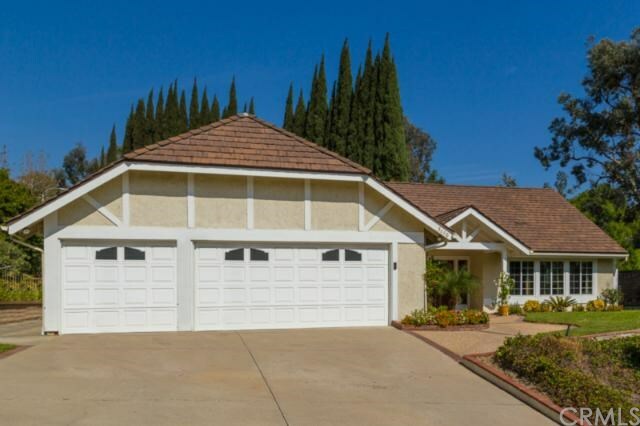 Property Photo: 5660 Trailside Drive CA 92887