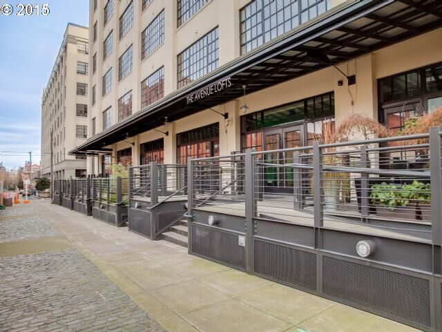 Property Photo: 1400 NW Irving St 527 OR 97209