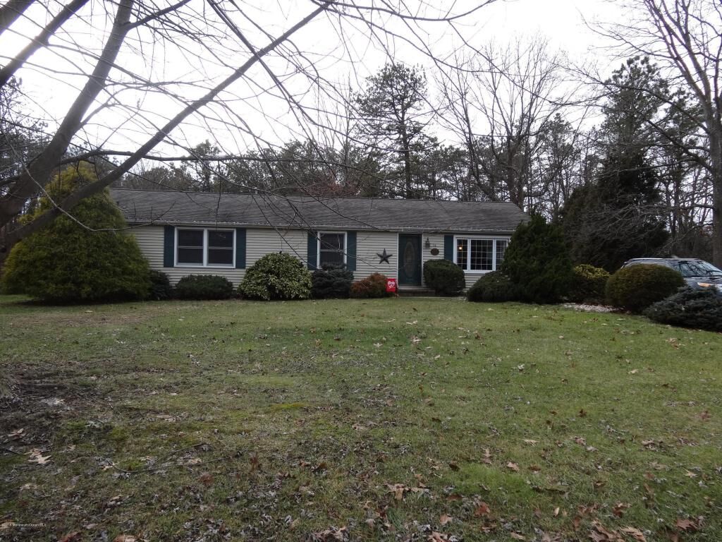 Property Photo:  14 Berwyn Lane  NJ 08527 