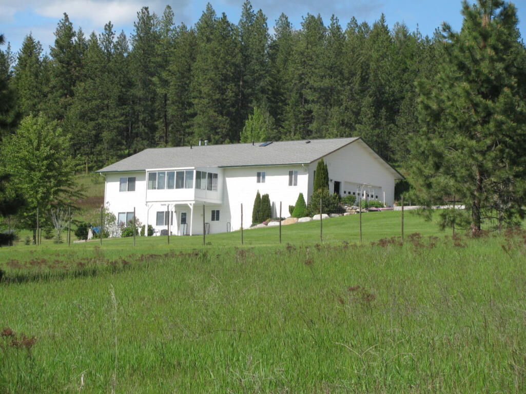 Property Photo:  2094 U Onion Creek Rd  WA 99114 