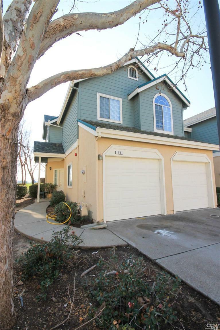 Property Photo:  19 Manchester Lane  CA 94533 