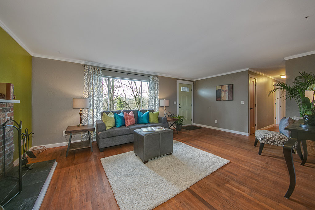 Property Photo:  5262 37th Ave S  WA 98118 