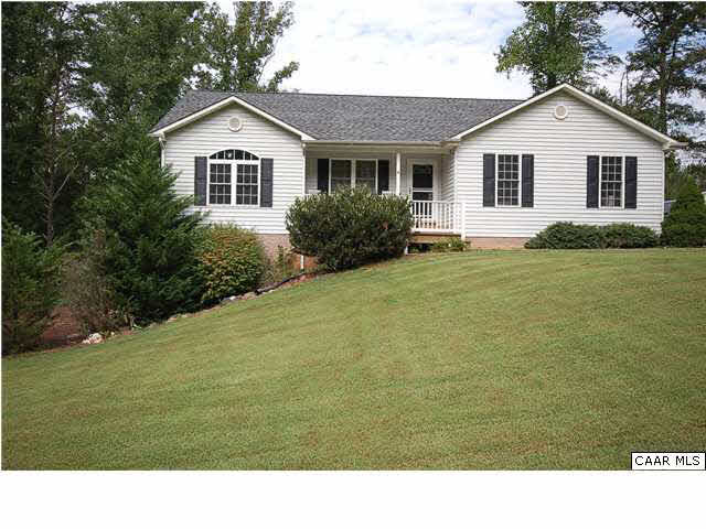 Property Photo:  118 Westview Rd  VA 22968 