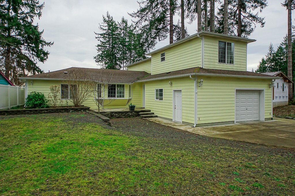 Property Photo:  391 E Treasure Island Drive  WA 98524 