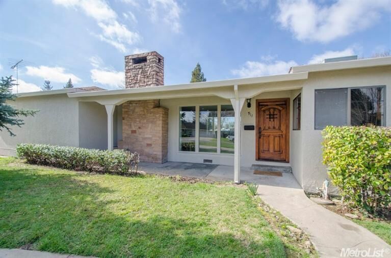 Property Photo:  911 Los Molinos Way  CA 95864 