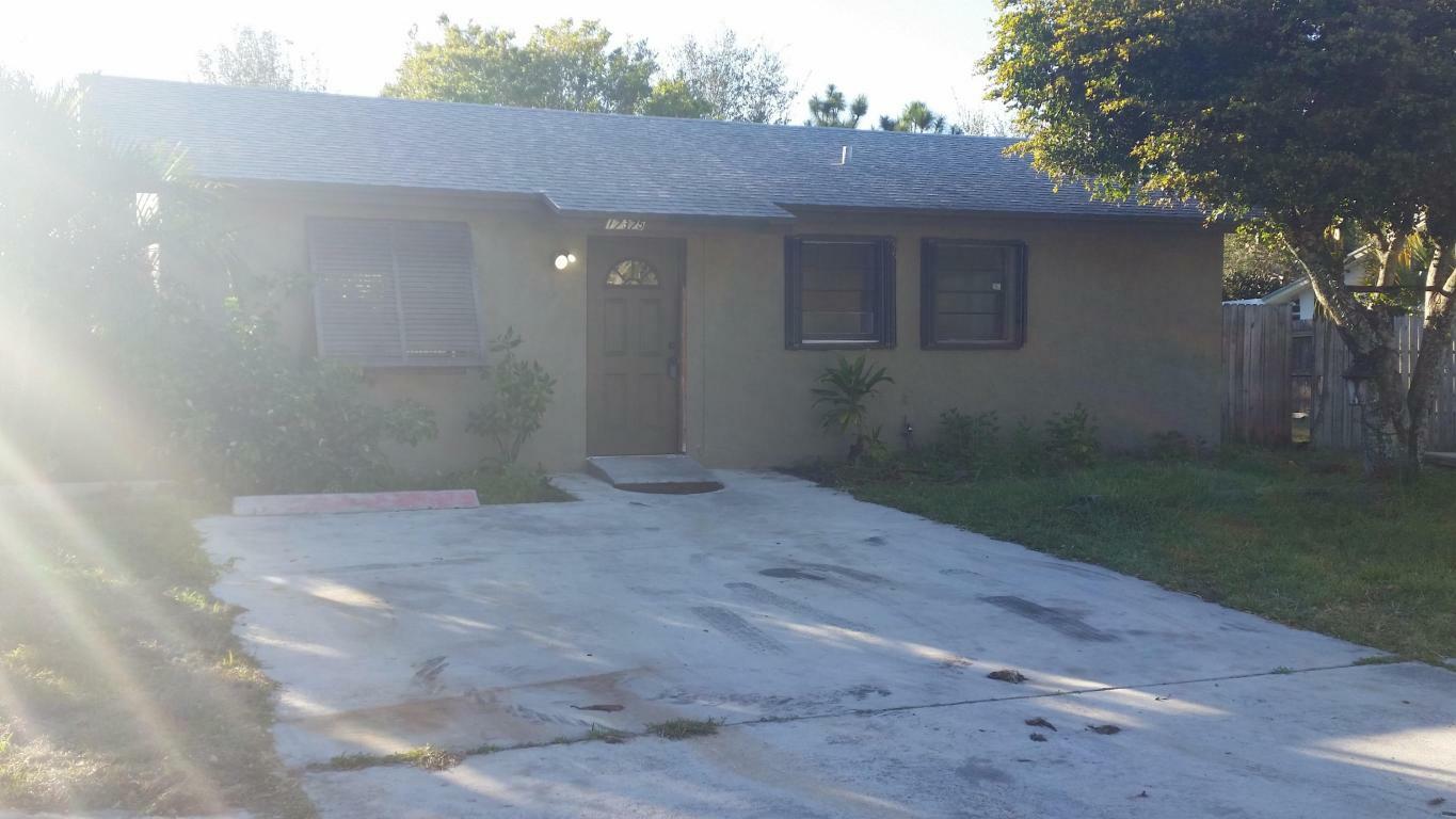 Property Photo: 17375 Sapp Place FL 33458