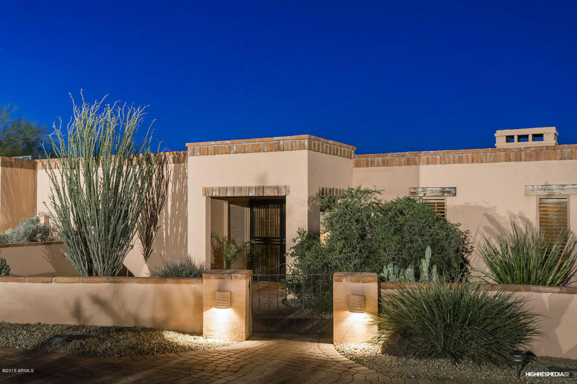 Property Photo: 6331 E Quartz Mountain Road AZ 85253