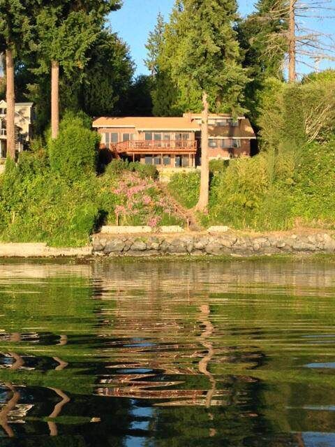 Property Photo:  2609 E Phinney Bay Drive  WA 98312 