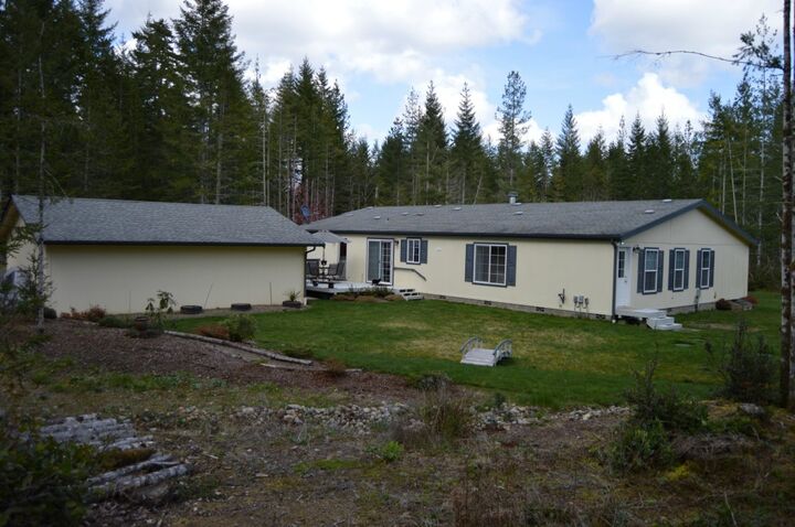 Property Photo: 51 NE Erickson Drive WA 98528