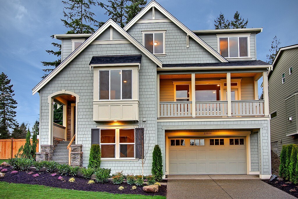 Property Photo: 23810 3rd 5 Dr SE WA 98021