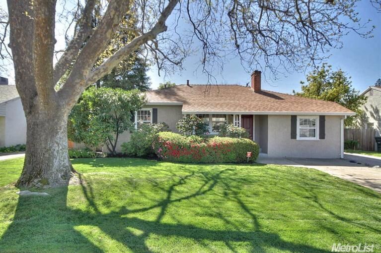 Property Photo: 2360 Irvin Way CA 95822