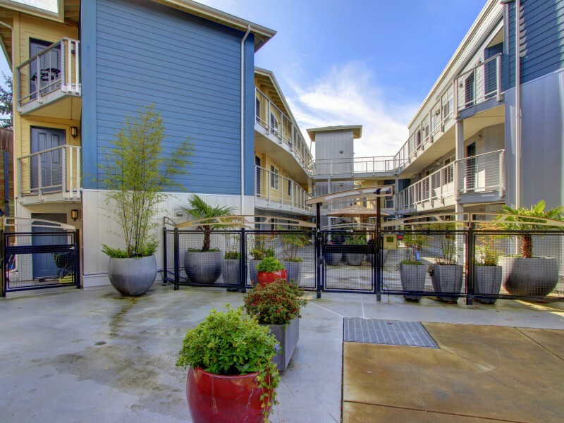 Property Photo: 11920 98th Ave NE 205 WA 98034