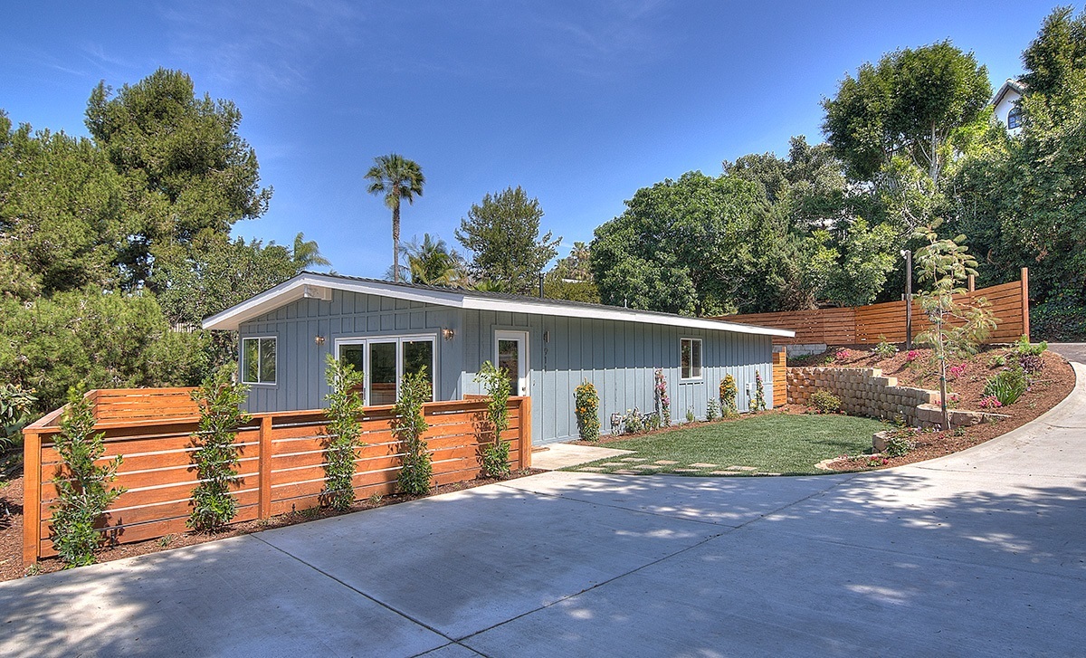 Property Photo: 911 Highland Drive CA 92075