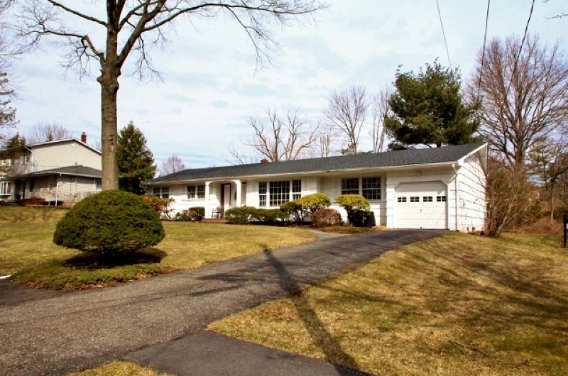 Property Photo: 20 Union Rd NJ 07054