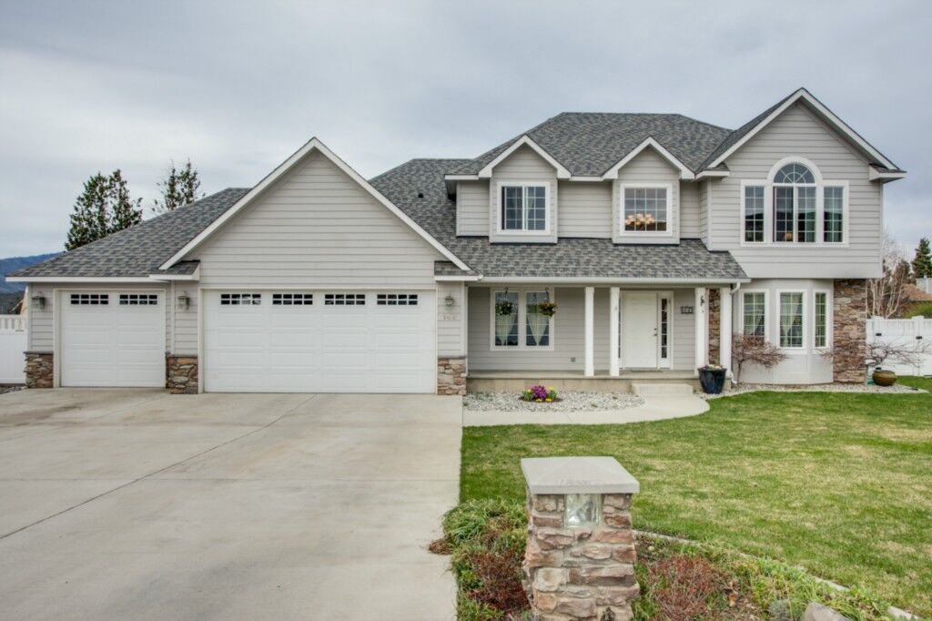 Property Photo:  149 Springhill Dr  WA 98802 